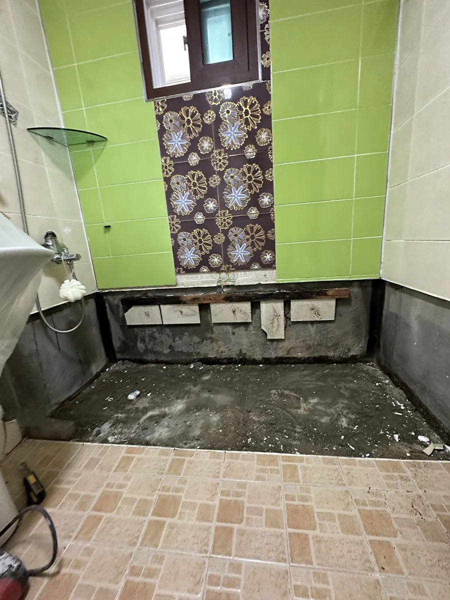 매립욕조 철거 작업 과정 사진